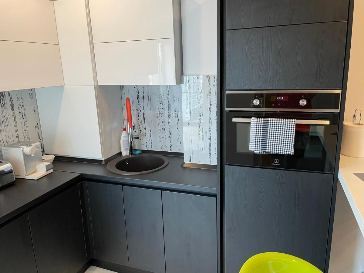 Fancy Westpark 2 Residence Lakeview W7 Bükreş Dış mekan fotoğraf